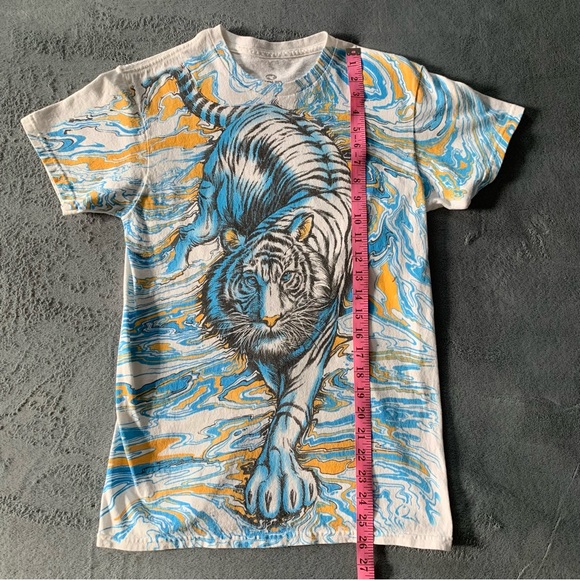 🖤All Over Graphic 2017 Tiger Liquid Blue Tee - Picture 5 of 7